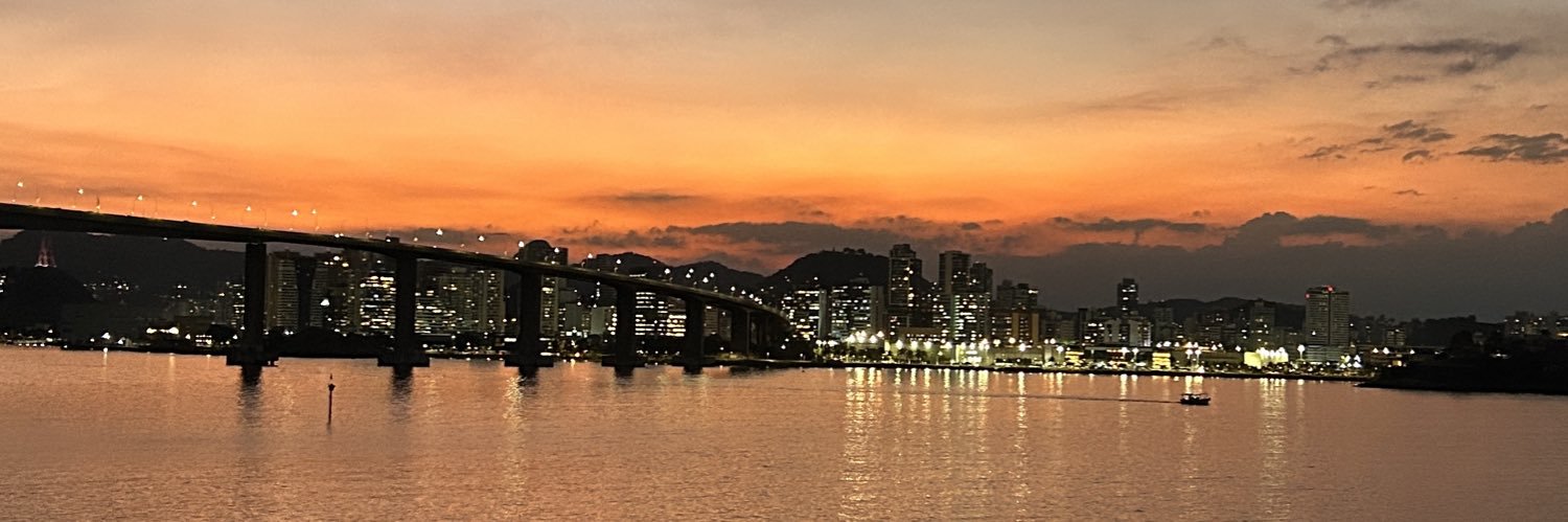 bea_smoraes's profile banner image