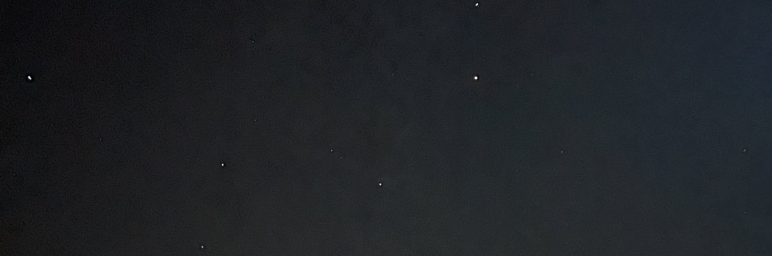 memee2710's profile banner image