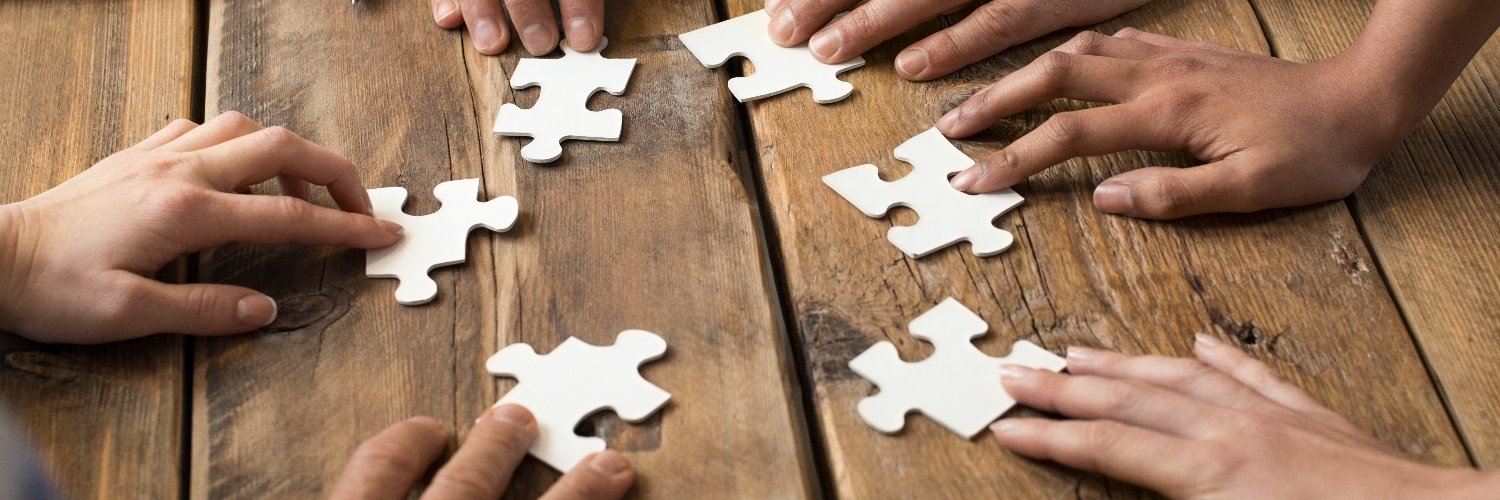 Becki Morris (she/her) banner