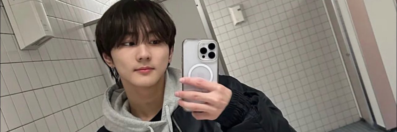 alexiswright03's profile banner image