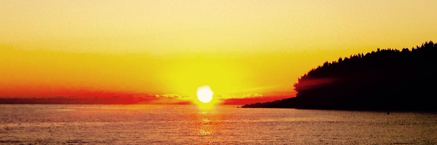 TheNomadicHiker's profile banner image