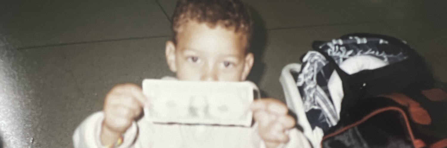 leevus_T's profile banner image