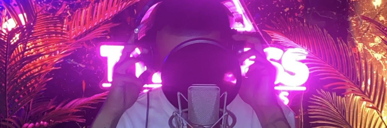 whoishoodlum banner