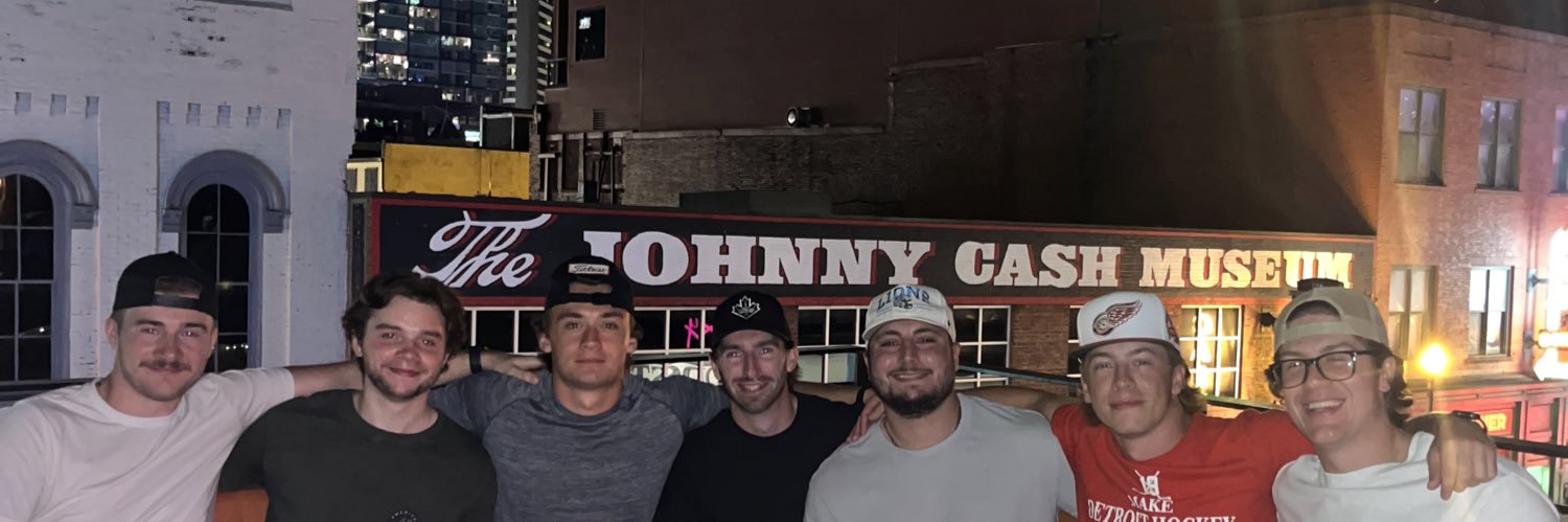 DBennettt3's profile banner image