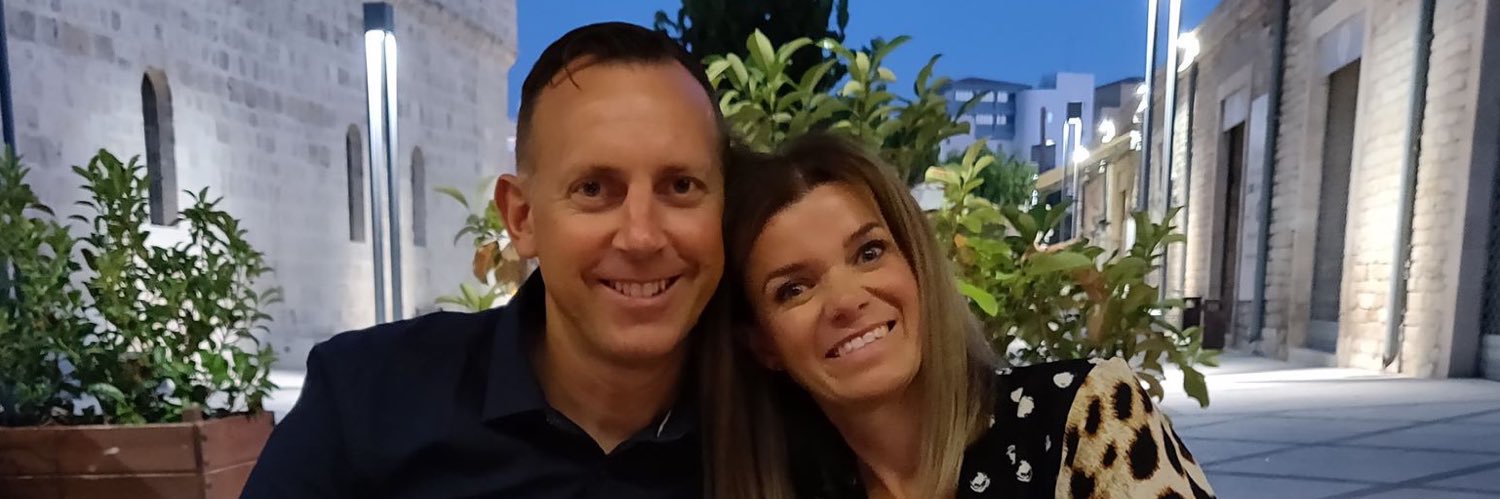 LittleMoz 🖤🤍 UTM banner