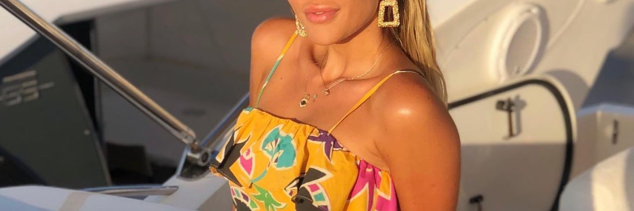𝒜𝓋𝒶 🎀 banner