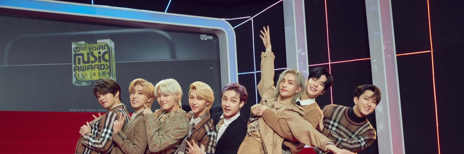 aesil🐈‍⬛🦋 banner