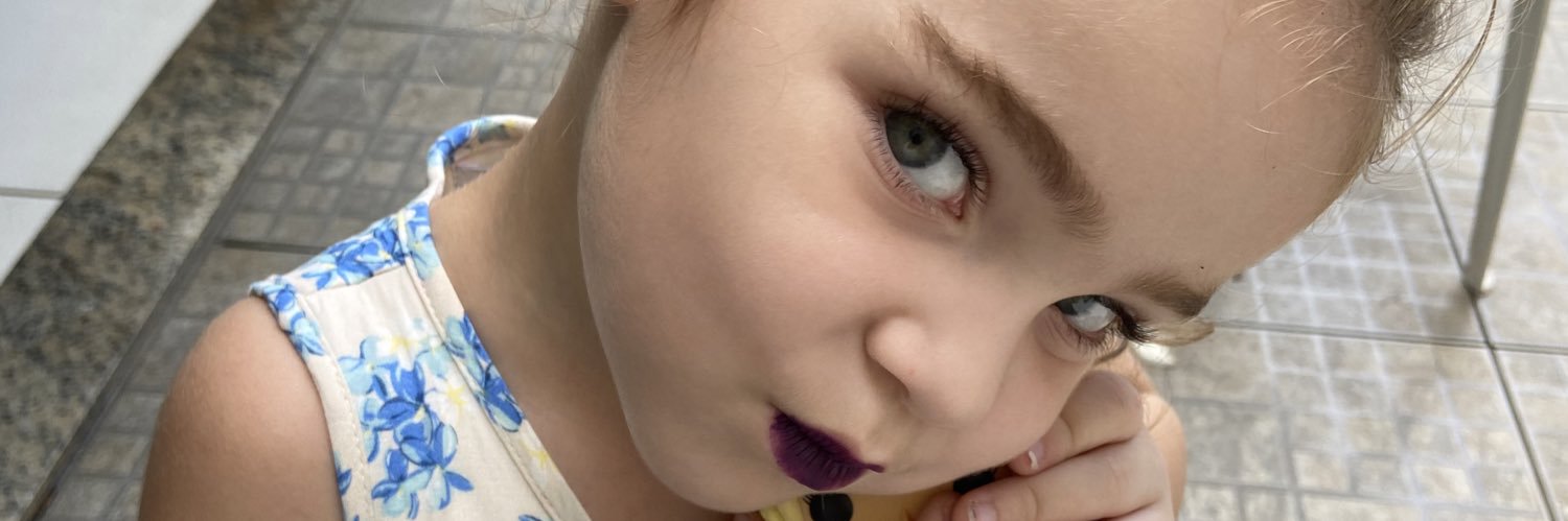 mfernandanevess's profile banner image