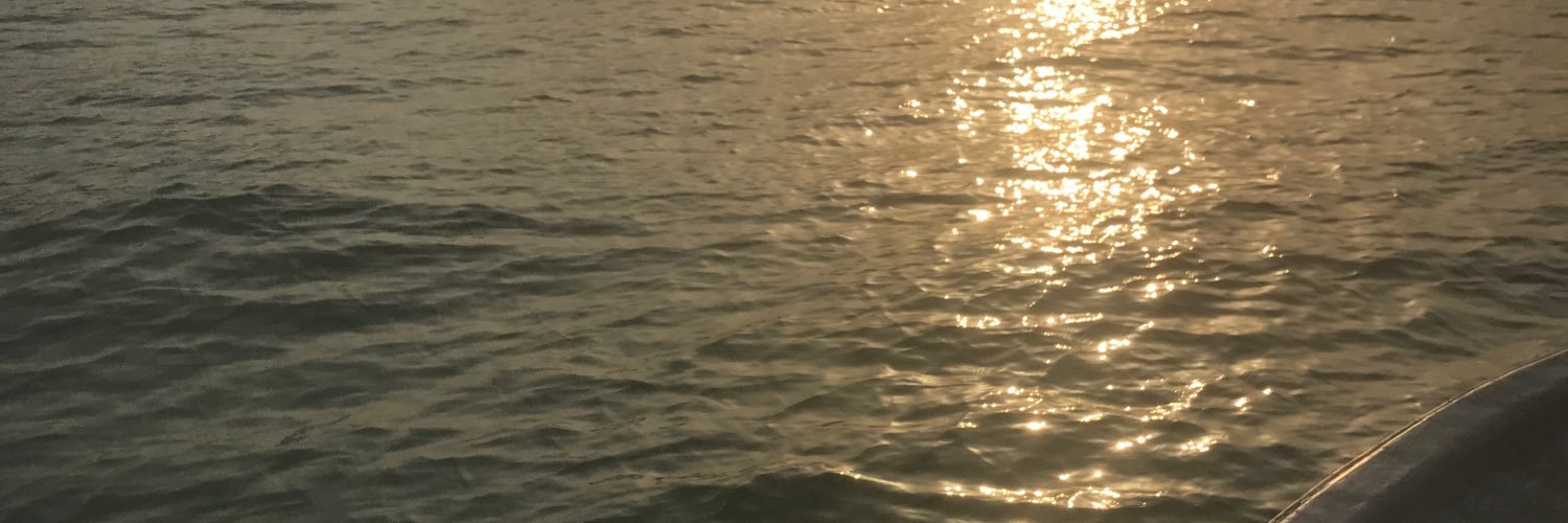 qr69_2002's profile banner image