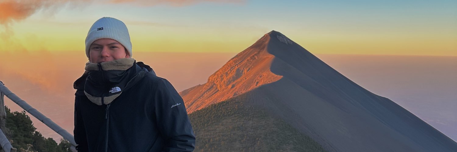 axelhdzh's profile banner image