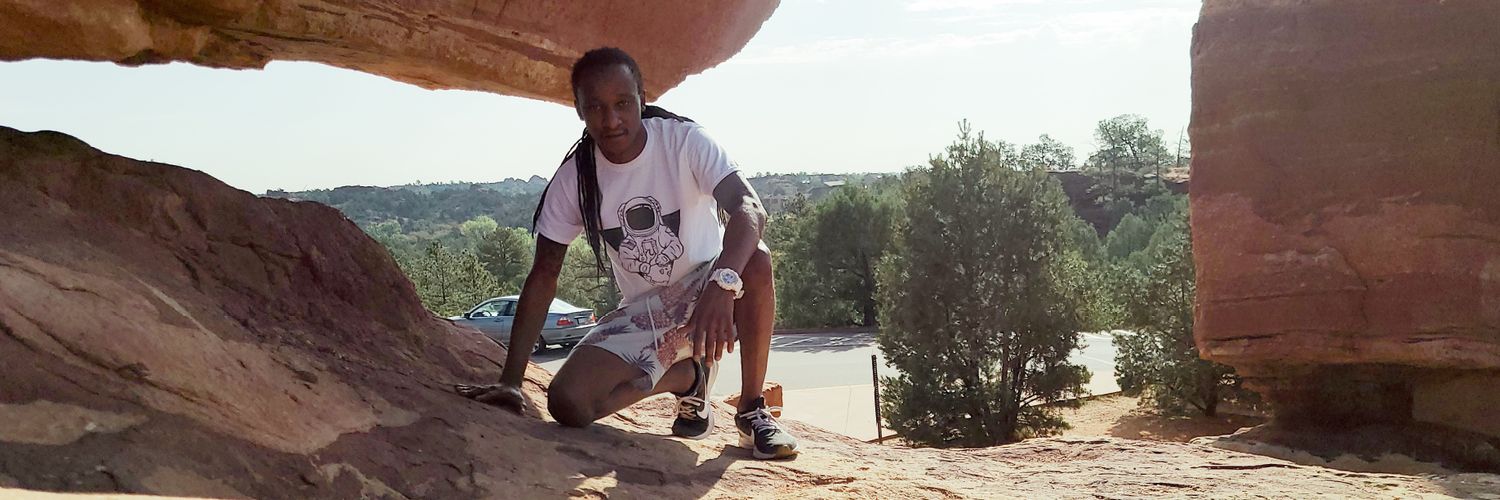 MondsWorld's profile banner image