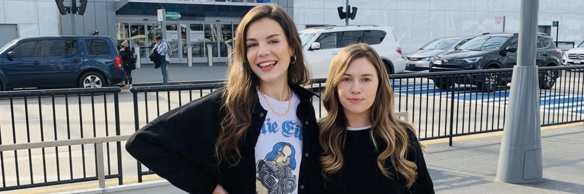 bella_stubbs's profile banner image
