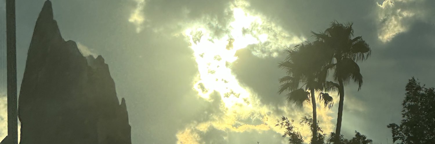 MonaePratts's profile banner image