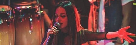Mayra Goñi banner