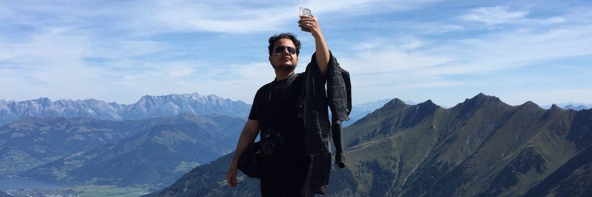 almazroee3's profile banner image