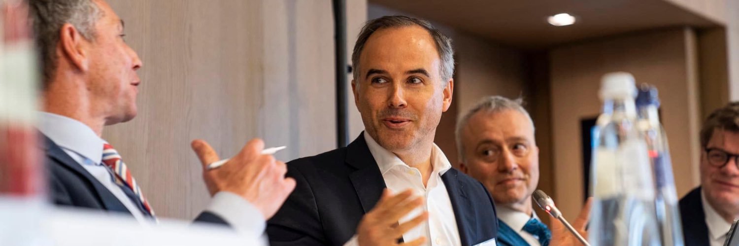 Alexandre Lourenço banner