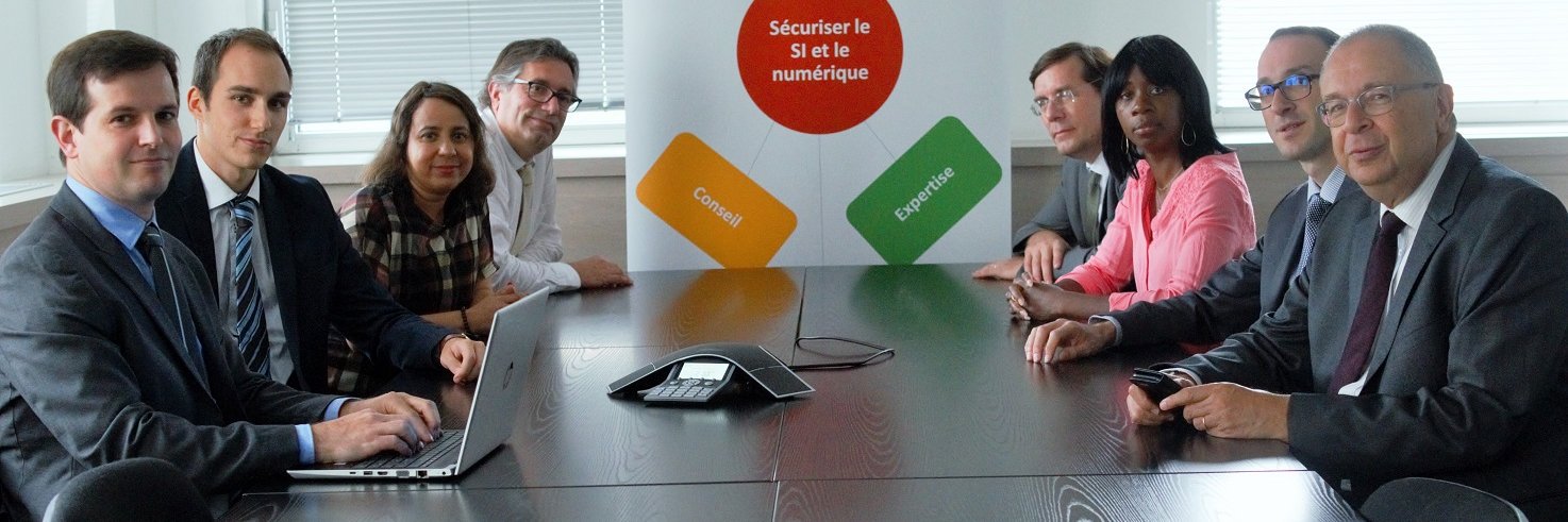 LIC_FR's profile banner image
