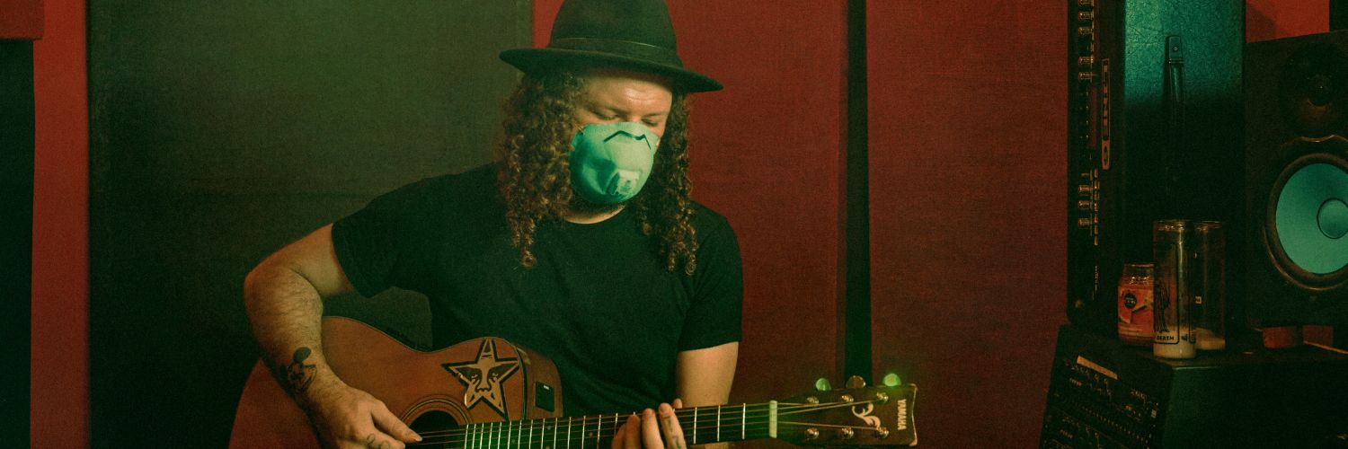 S7EWAR7 7U77LE banner