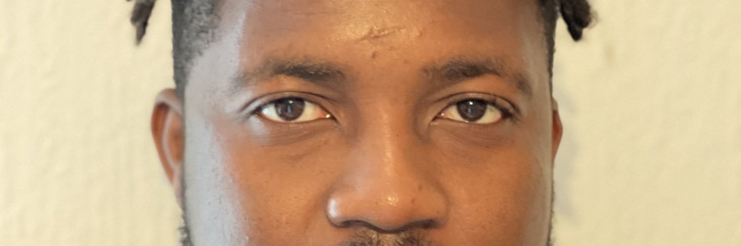 biyilove200's profile banner image