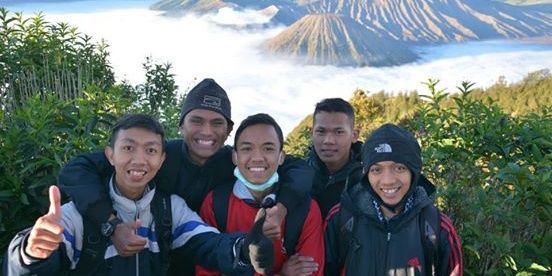 bernandsyah's profile banner image