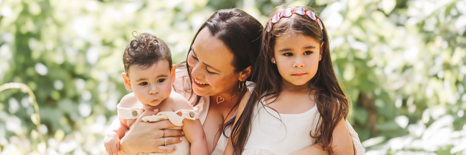 Donique Oliveira banner