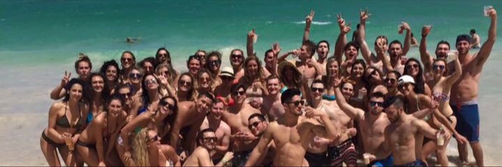 e_monttt's profile banner image