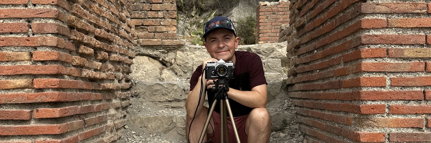 Graham Gallery banner