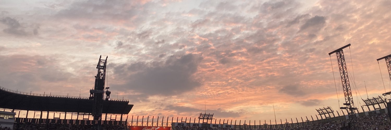 meeeeel_11's profile banner image