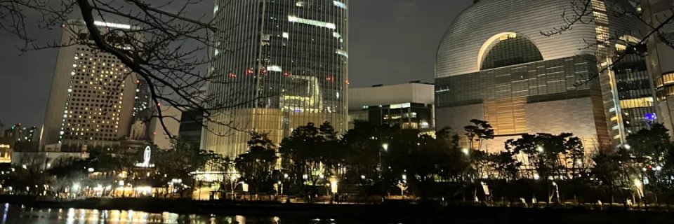 루시 banner