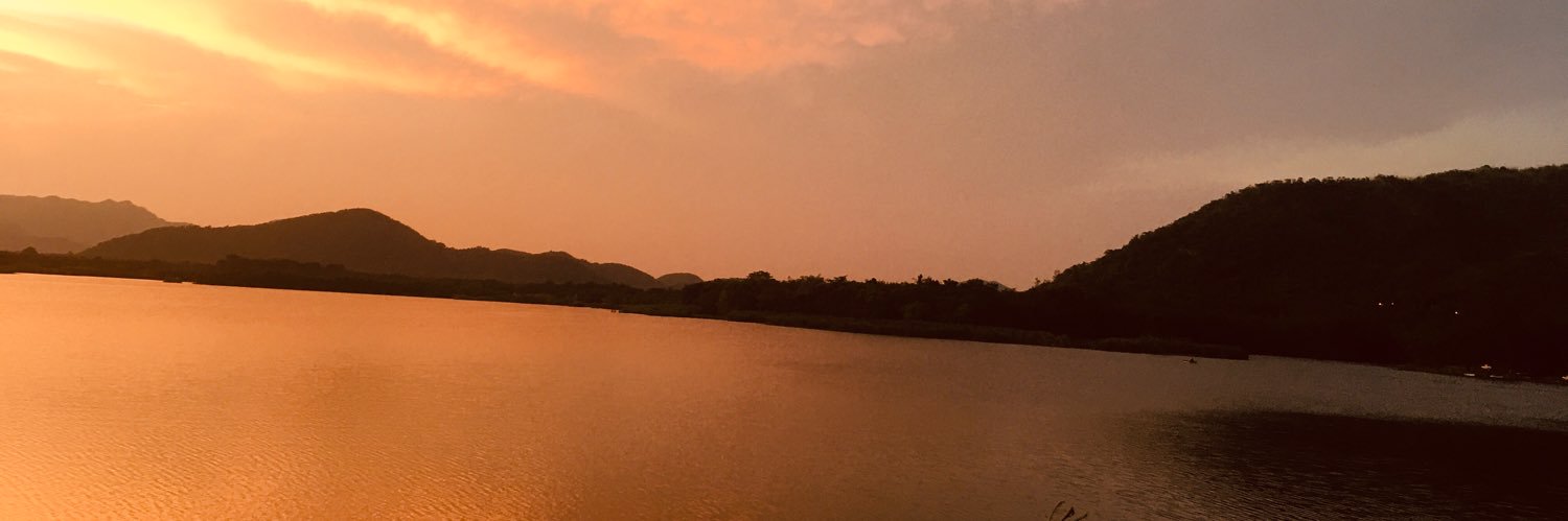 weeraburus huahin banner