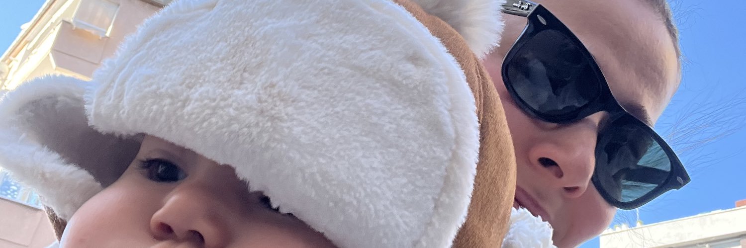 ozgeeinann's profile banner image
