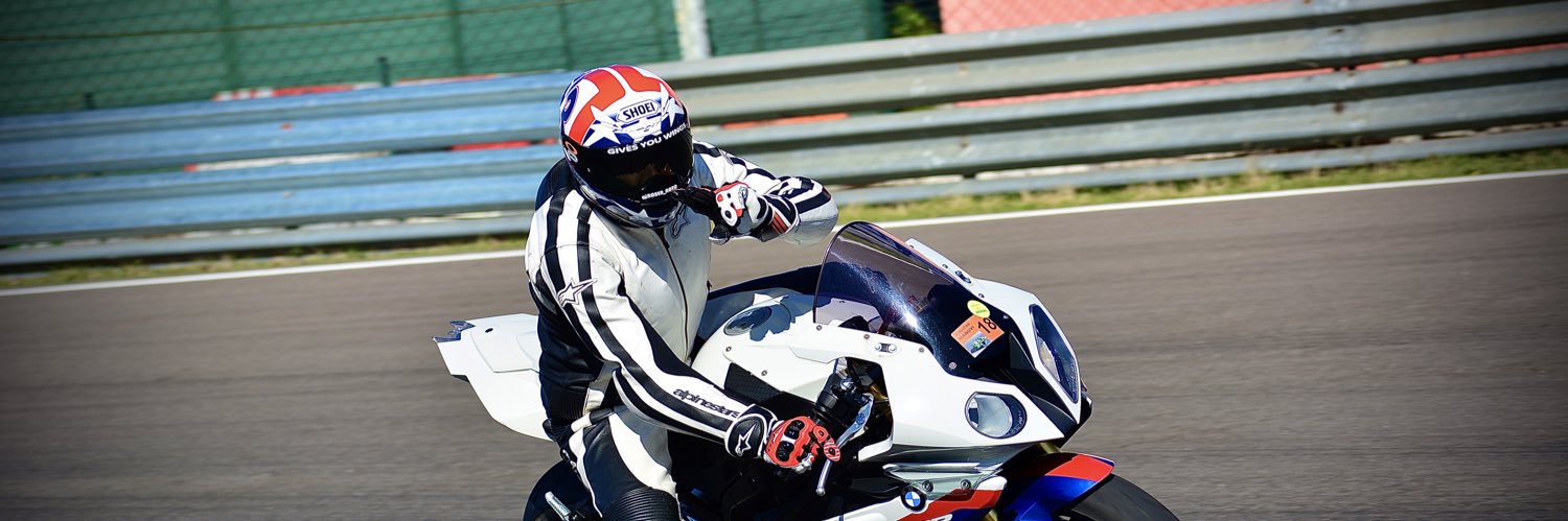 RR87_130's profile banner image