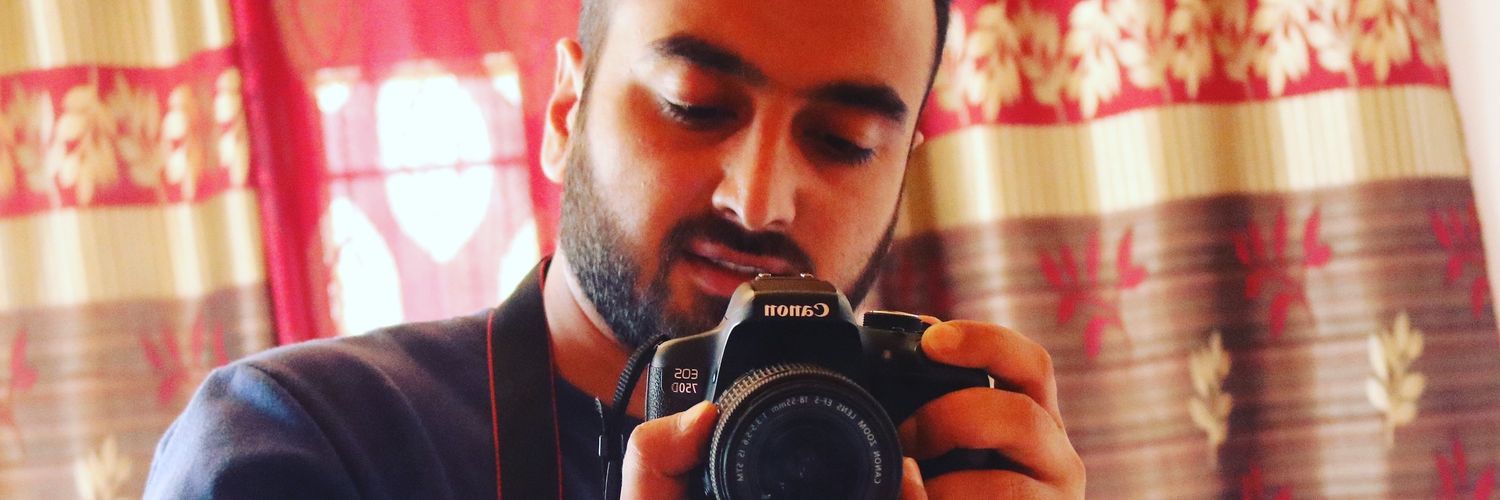 munazil7's profile banner image