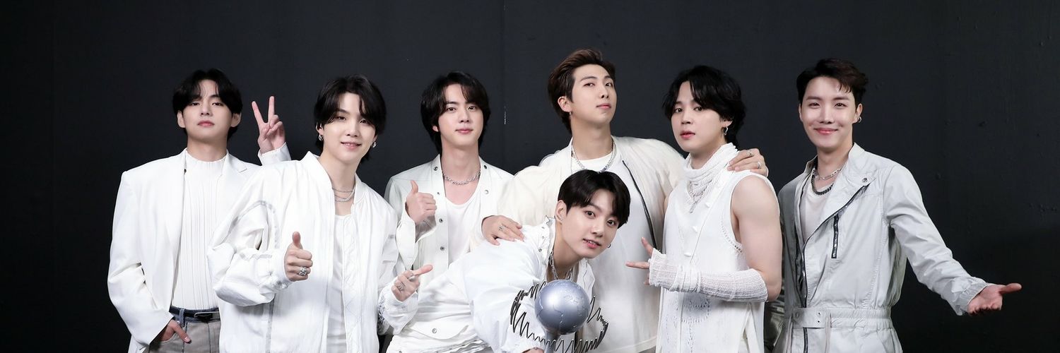 1SingForMe's profile banner image