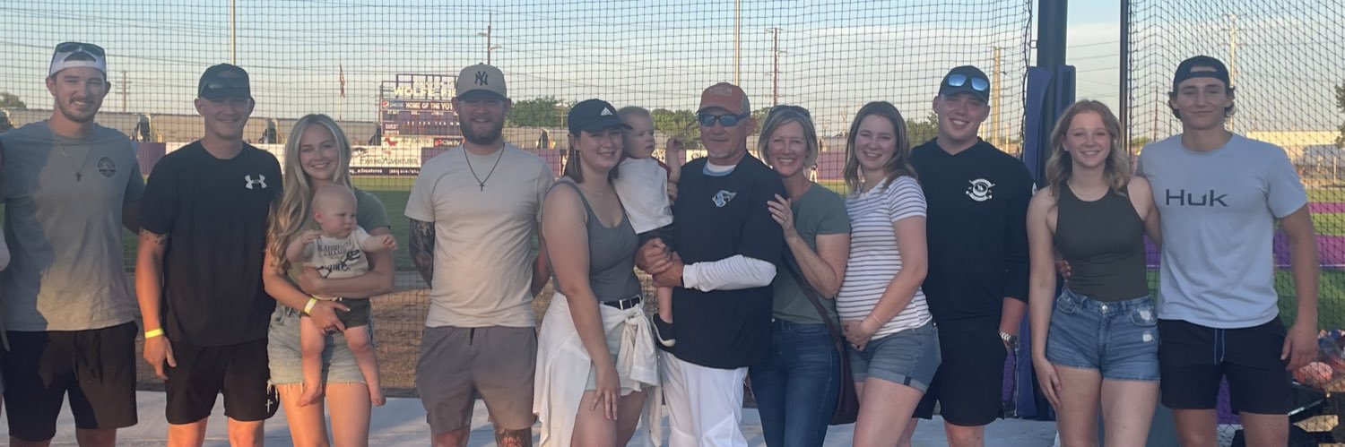 8woodys's profile banner image