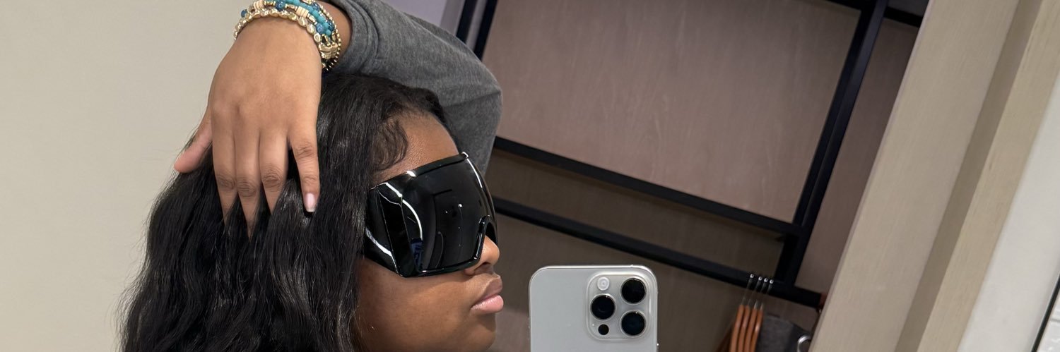 theariperkins's profile banner image