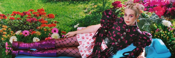 lauranhibberd Profile Banner