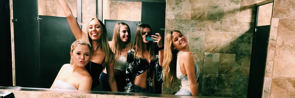 Shelbs_B's profile banner image