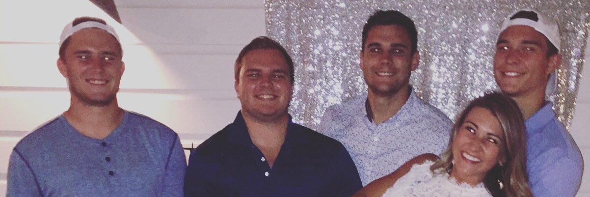 LynzCatney's profile banner image