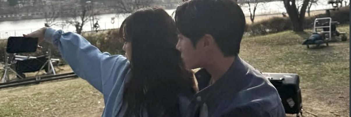 흄 banner