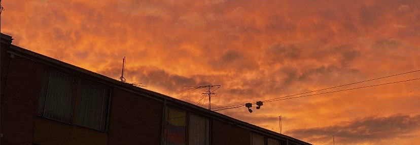 Laraale99's profile banner image