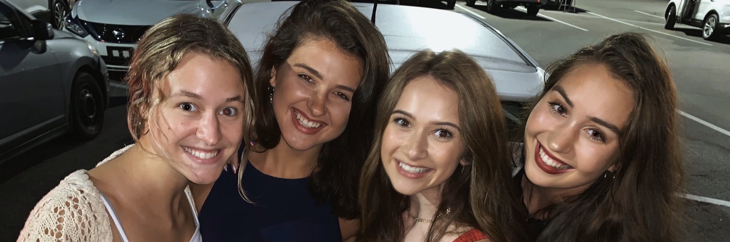 carolinekroll_'s profile banner image
