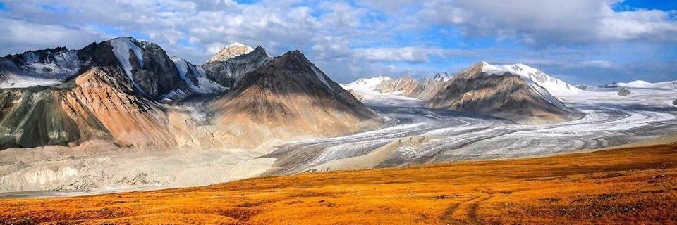 Amandikh's profile banner image