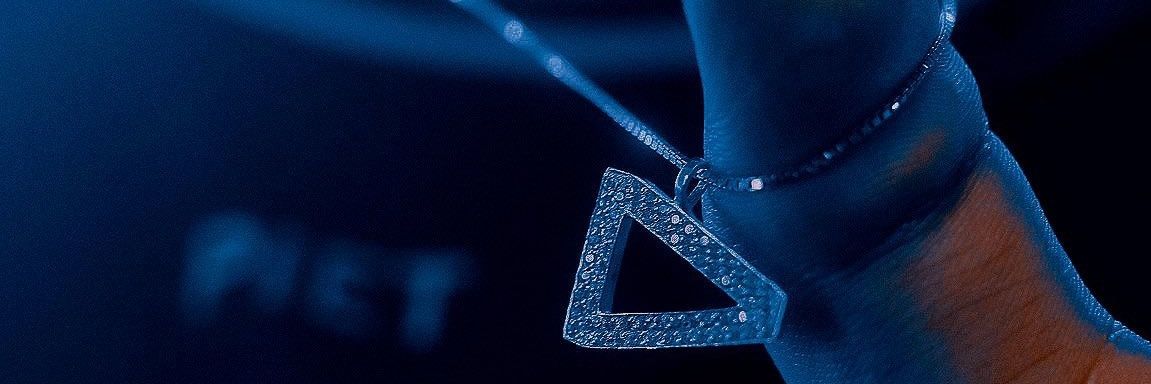 zizaxis's profile banner image