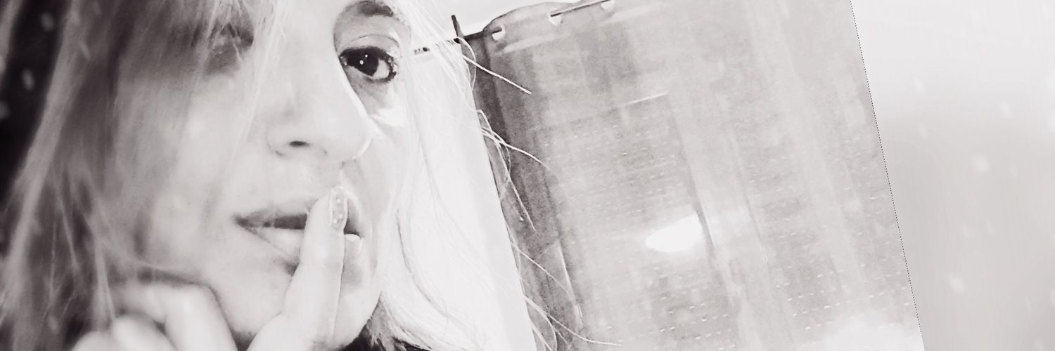 beatriz_hoz's profile banner image