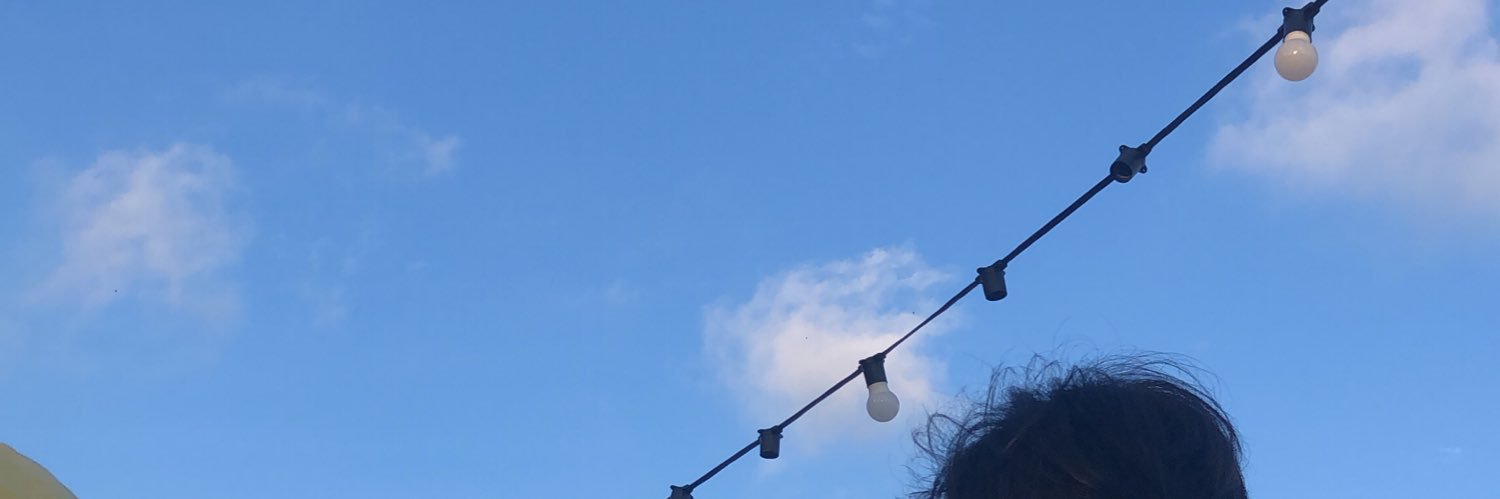 I'M BROKE banner
