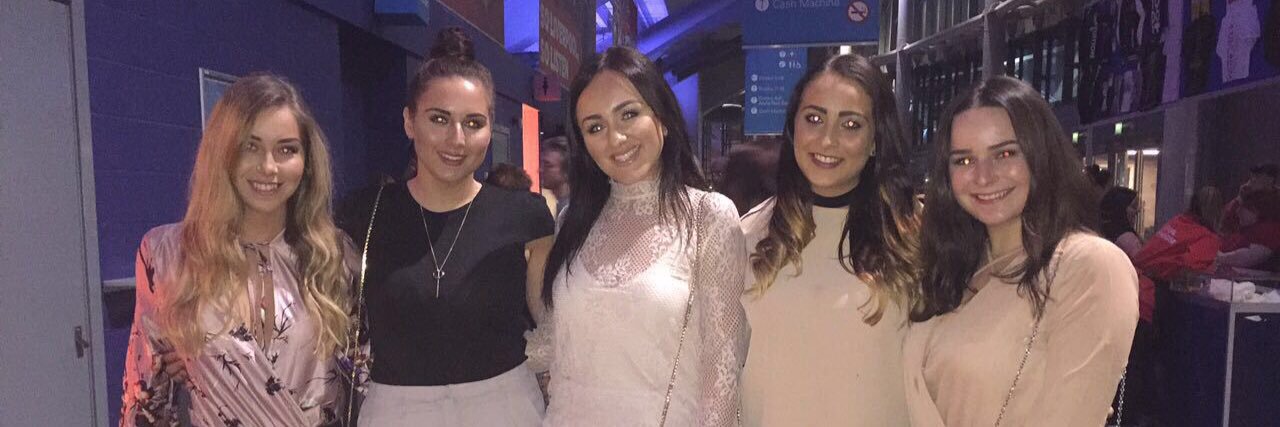 tash_clarkx's profile banner image