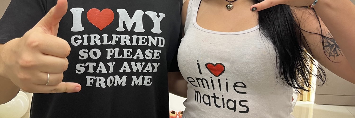eeeeeeeemilie's profile banner image