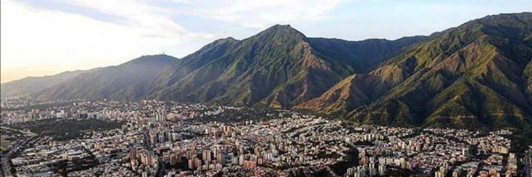 Ina Vásquez Álvarez. * Cinéfila 📽️🎞️ banner