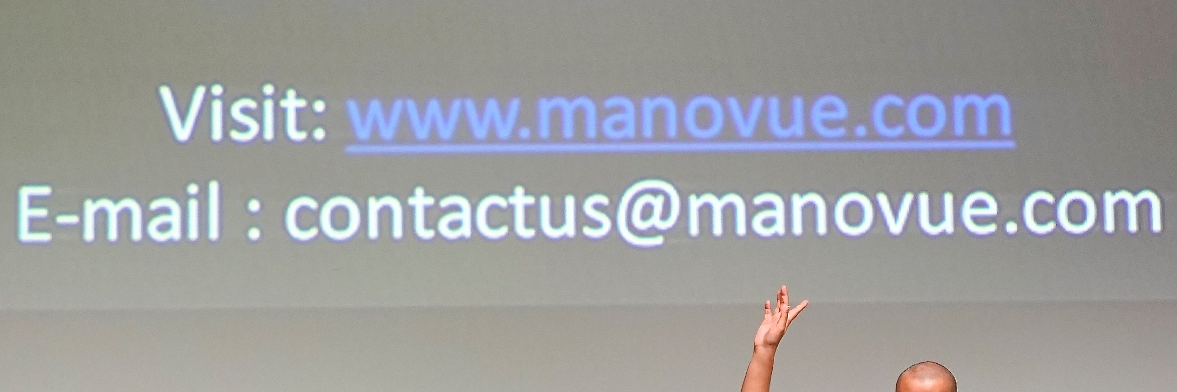 iManovue's profile banner image